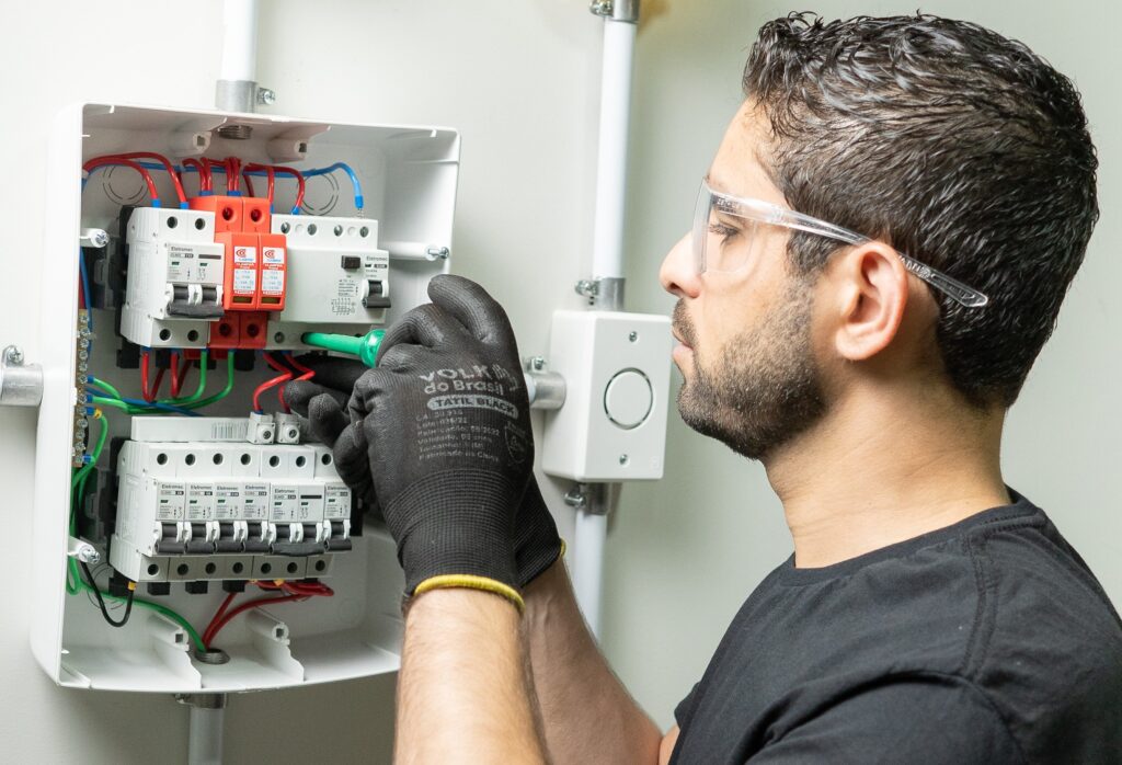 Formação Eletricista Residencial de Alto Nível tem reclamações no reclame aqui?